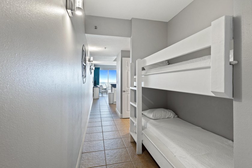 Gorgeous views of the Gulf of Mexico from this 1 bedroom 1.5 - photo 13