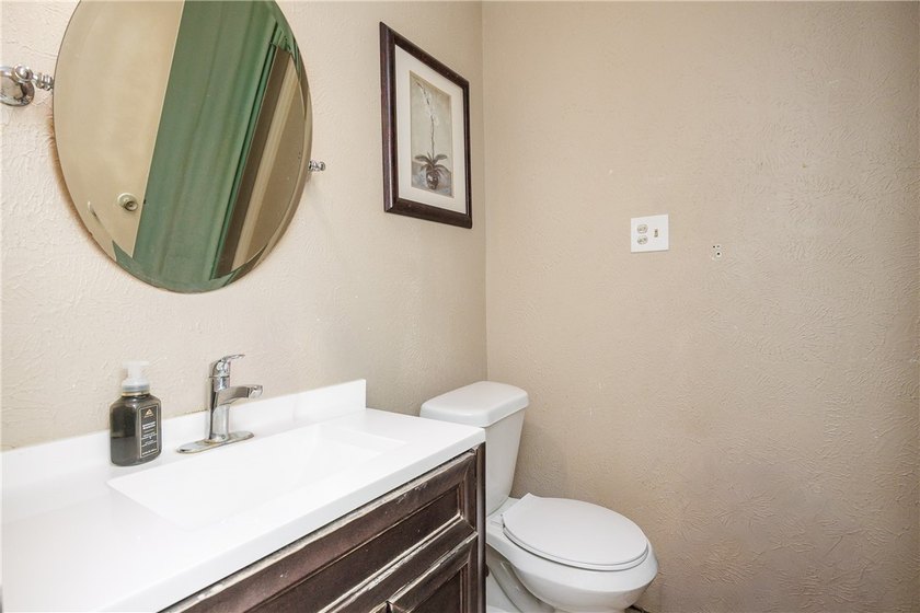 PRICE IMPROVEMENT - MUST SEE!!! Whether you're looking for your - photo 19
