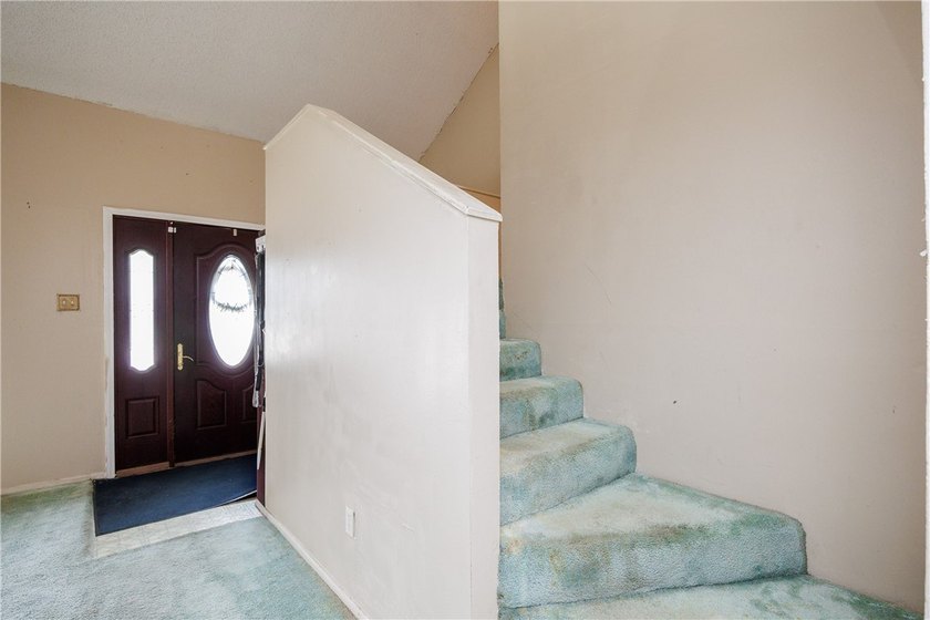 PRICE IMPROVEMENT - MUST SEE!!! Whether you're looking for your - photo 20