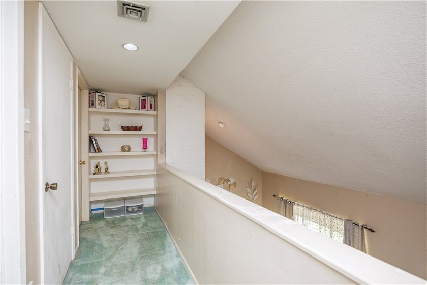 PRICE IMPROVEMENT - MUST SEE!!! Whether you're looking for your - photo 22