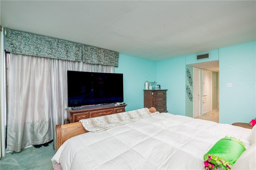 PRICE IMPROVEMENT - MUST SEE!!! Whether you're looking for your - photo 28