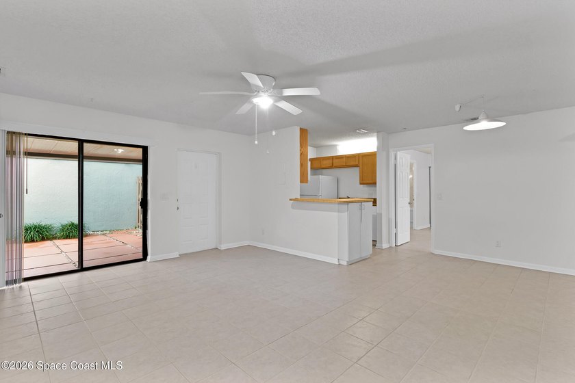 Welcome to Sweet Home Sebastian Lakes! Very clean 1st floor - photo 6