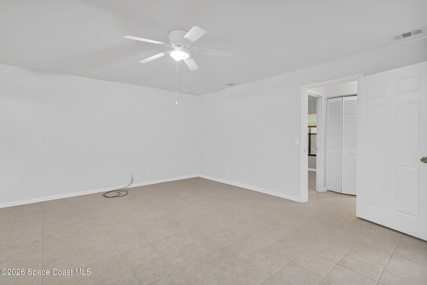 Welcome to Sweet Home Sebastian Lakes! Very clean 1st floor - photo 7