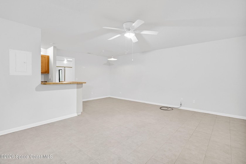 Welcome to Sweet Home Sebastian Lakes! Very clean 1st floor - photo 8