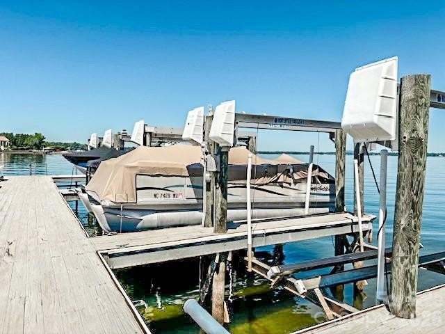 Welcome to 19568 Meta Rd, in popular Diane Shores, a waterfront - photo 47