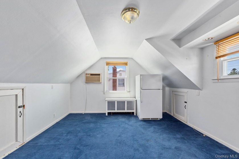 Welcome To 12 Leslie Lane In Massapequa, Located In The - photo 12