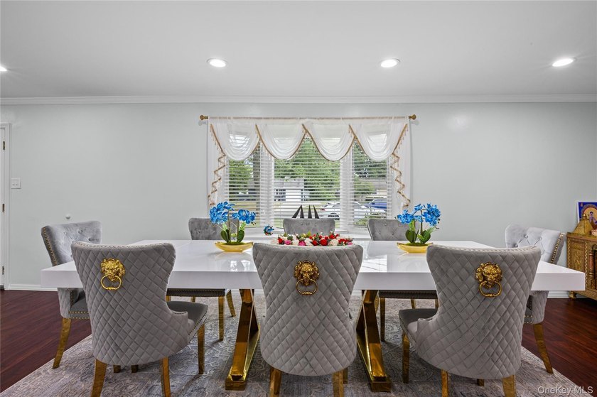 Welcome to 1022 Fire Island Avenue, a beautifully maintained - photo 11