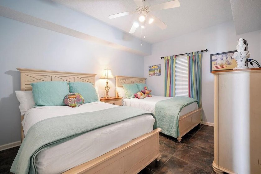 Welcome to Majestic Sun B1001, an exceptional 10th-floor corner - photo 12
