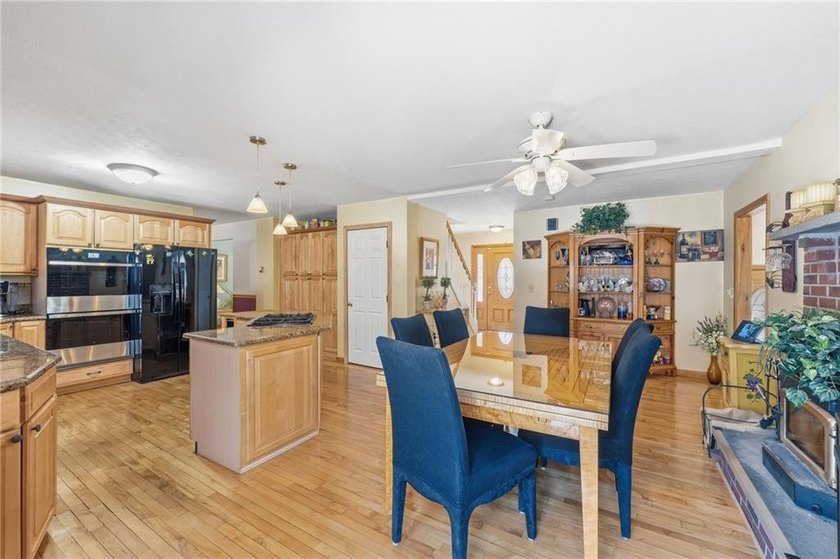 MOTIVATED SELLER! Say come see my beautiful Four bedroom 3 - photo 13