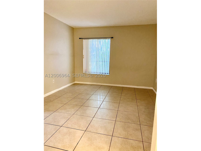 Highly sought-after Horizons West FIRST FLOOR 1 bedroom / 1.5 - photo 14