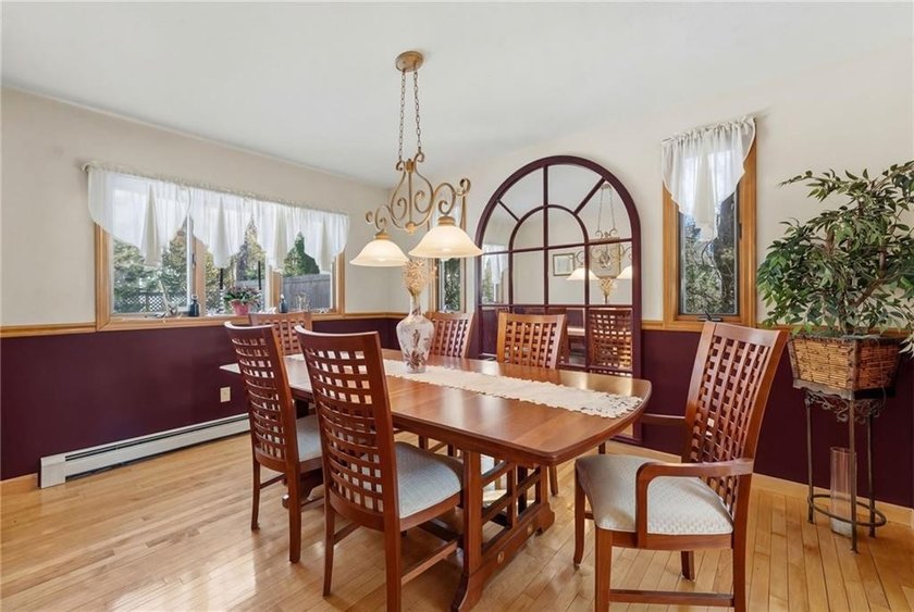 MOTIVATED SELLER! Say come see my beautiful Four bedroom 3 - photo 15