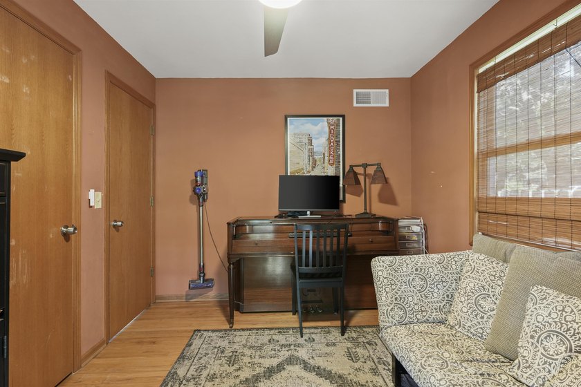 Showings begin on July 17, 2026 @NOON Beautifully updated - photo 16
