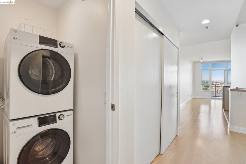 Welcome to 1 Lakeside Drive, Unit 1608, Oakland, CA 94612, a - photo 20