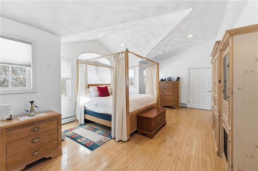 MOTIVATED SELLER! Say come see my beautiful Four bedroom 3 - photo 22