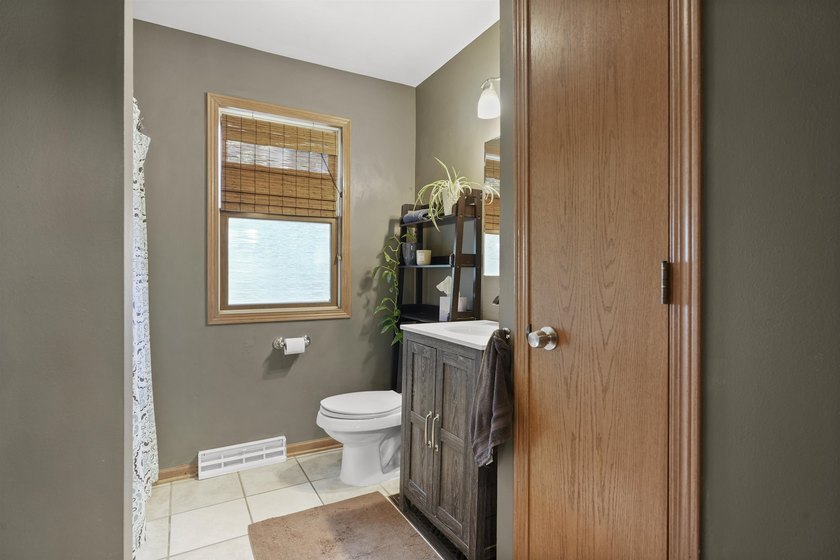 Showings begin on July 17, 2026 @NOON Beautifully updated - photo 23