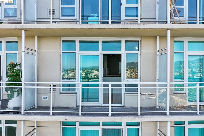 Welcome to 1 Lakeside Drive, Unit 1608, Oakland, CA 94612, a - photo 27