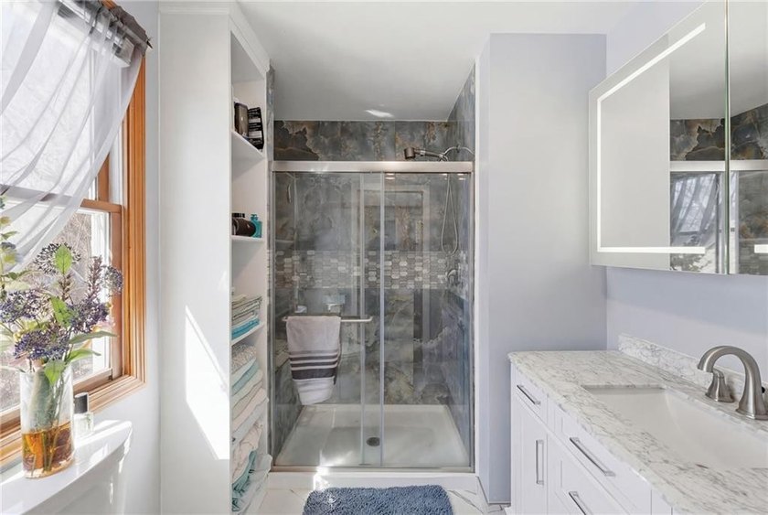 MOTIVATED SELLER! Say come see my beautiful Four bedroom 3 - photo 34