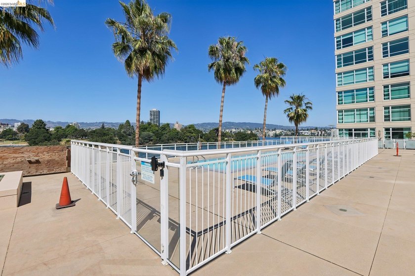 Welcome to 1 Lakeside Drive, Unit 1608, Oakland, CA 94612, a - photo 41