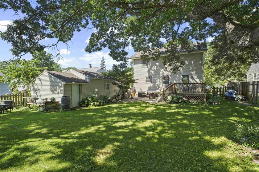 Showings begin on July 17, 2026 @NOON Beautifully updated - photo 44