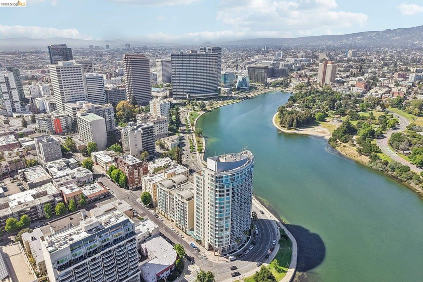 Welcome to 1 Lakeside Drive, Unit 1608, Oakland, CA 94612, a - photo 50
