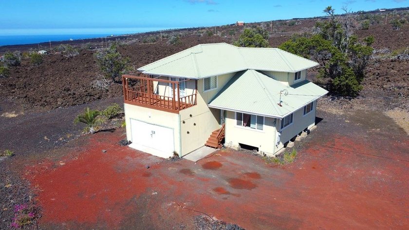 BIG PRICE REDUCTION. This unique custom built 4 bedrooms 2.5 - photo 3