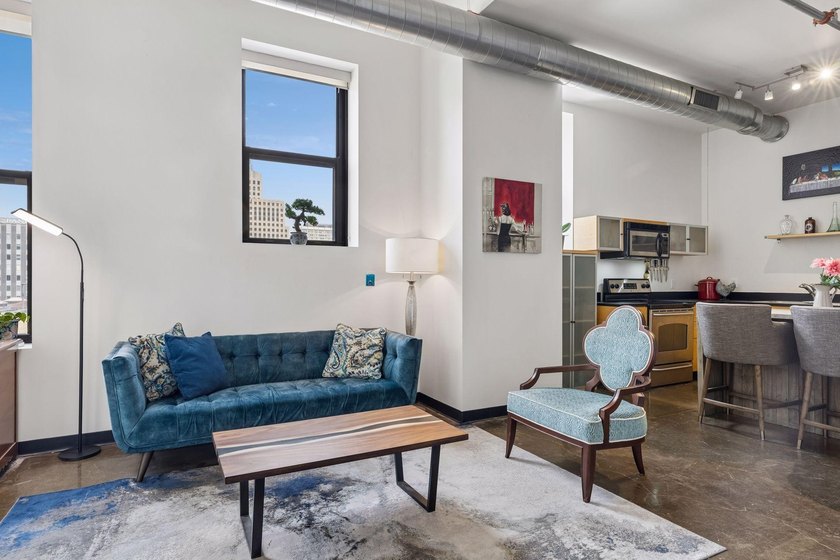 Don't miss this opportunity to immerse yourself in Downtown St - photo 2