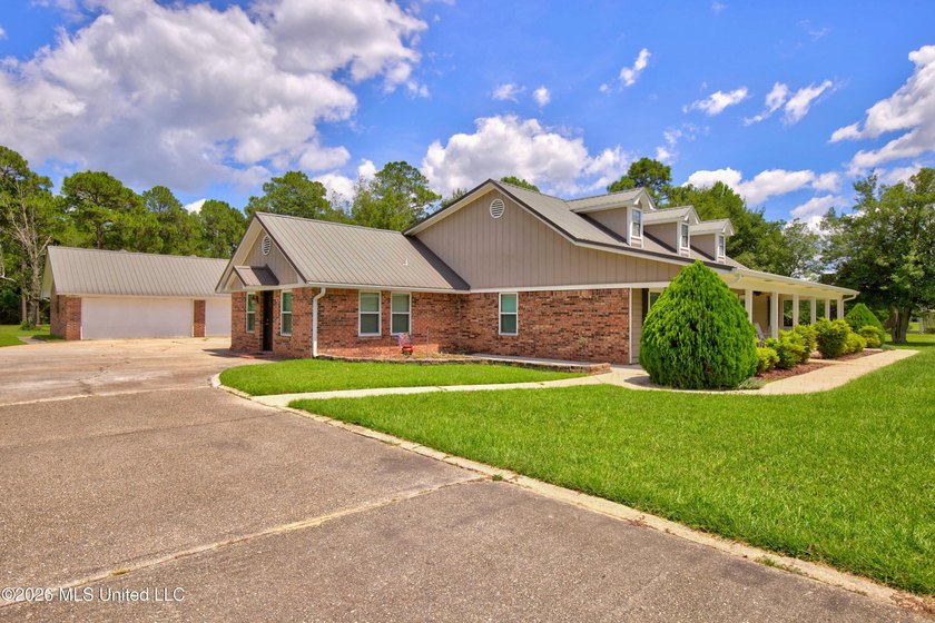 Welcome to 13000 Quail Ridge Road, a spacious property situated - photo 21