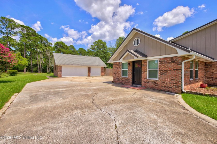 Welcome to 13000 Quail Ridge Road, a spacious property situated - photo 33