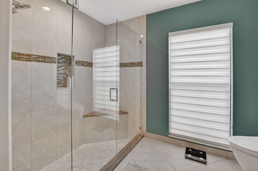 Welcome to this single-story residence in Boca Greens 5, Boca - photo 20