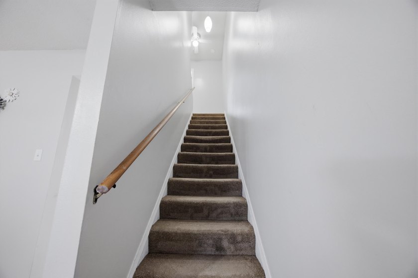 Townhouse price to sell...Located in Shalimar at 145 4th Avenue - photo 29