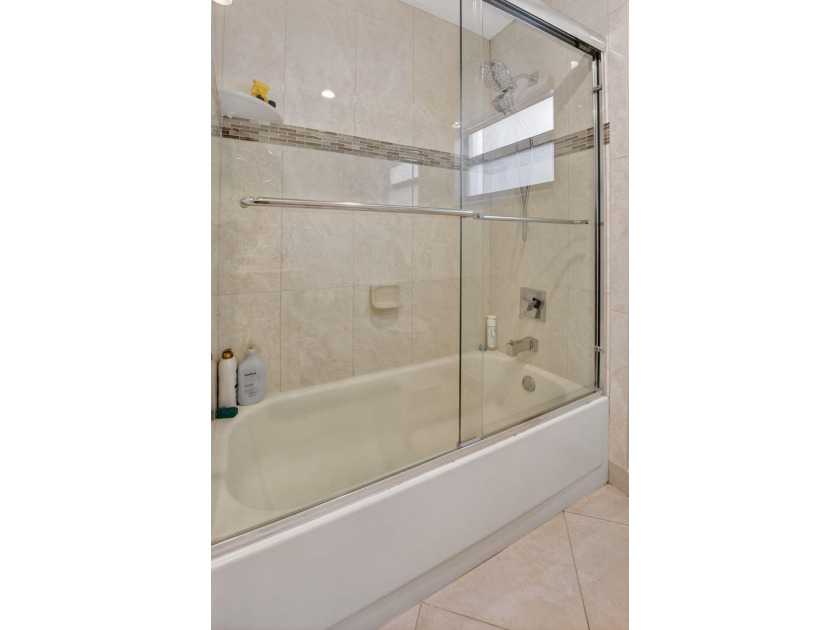 Welcome to this single-story residence in Boca Greens 5, Boca - photo 31