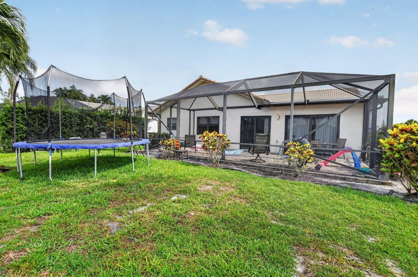 Welcome to this single-story residence in Boca Greens 5, Boca - photo 37