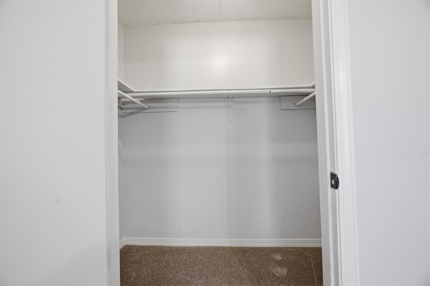 Townhouse price to sell...Located in Shalimar at 145 4th Avenue - photo 49