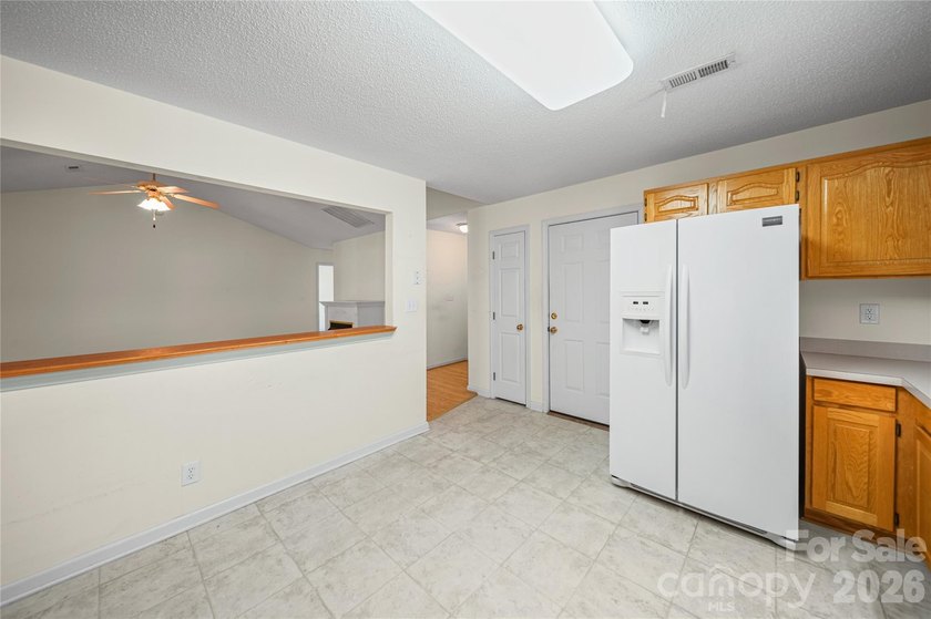 Welcome to this spacious 2-bedroom, 2-bathroom home in the - photo 11