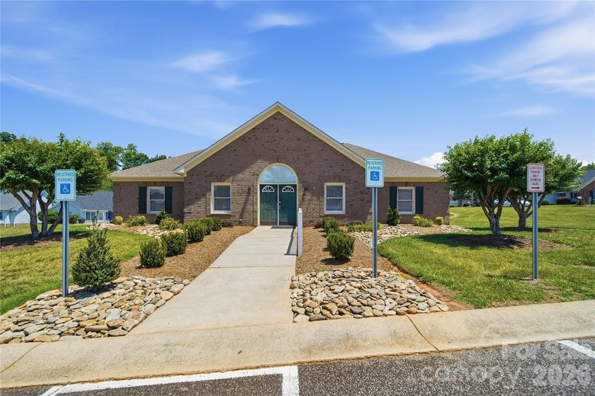 Welcome to this spacious 2-bedroom, 2-bathroom home in the - photo 31