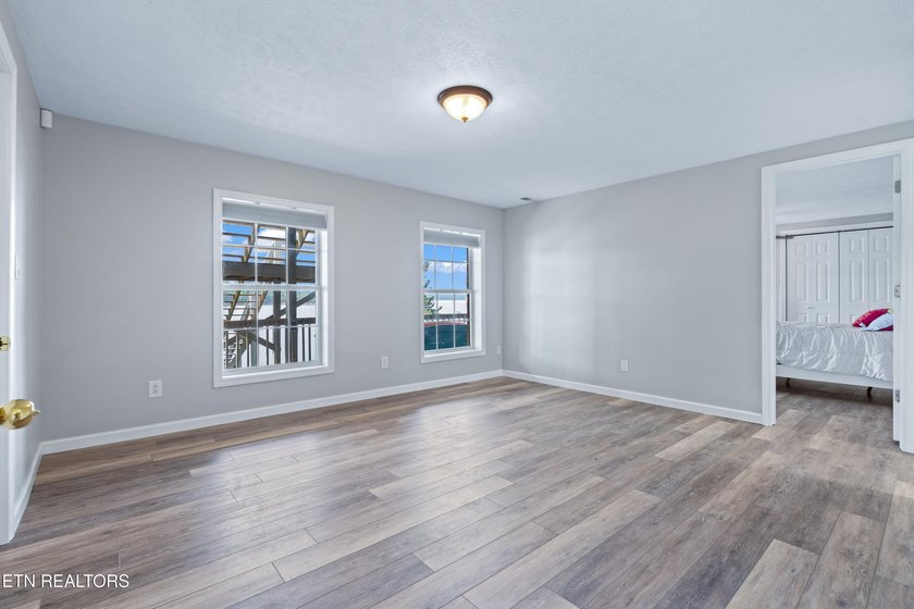 Welcome to 1413 Highway 139 in Dandridge, where breathtaking - photo 35