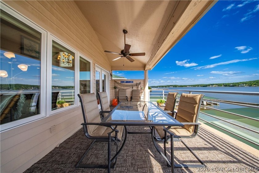 Move right in and start enjoying the lake! This turn-key - photo 38