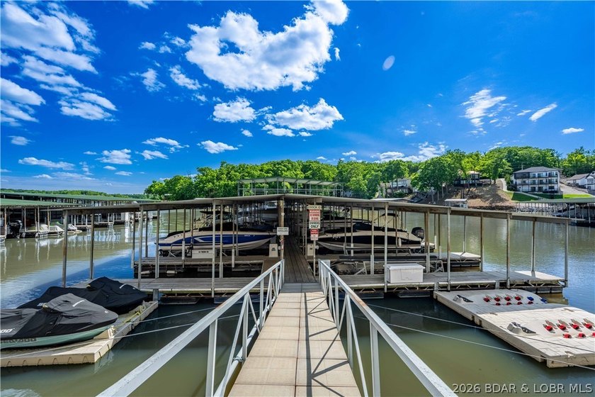 Move right in and start enjoying the lake! This turn-key - photo 46