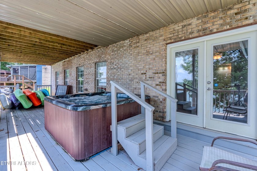 Welcome to 1413 Highway 139 in Dandridge, where breathtaking - photo 49