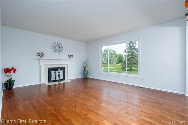 *Open House Sun July 26 1 -3 PM* A rare opportunity to live - photo 22