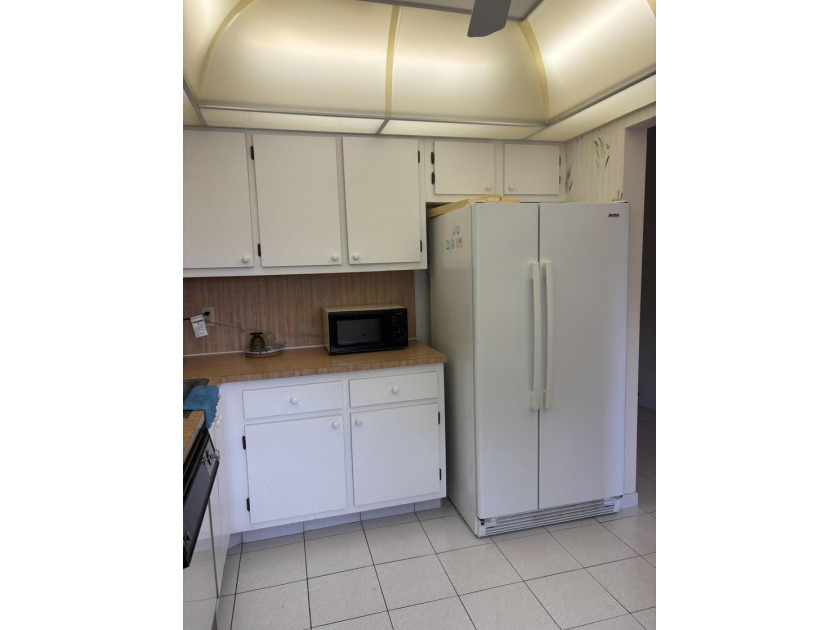 2 bed/ 2 bath plus den condo in Pristine Pines of Boca Lago - photo 2