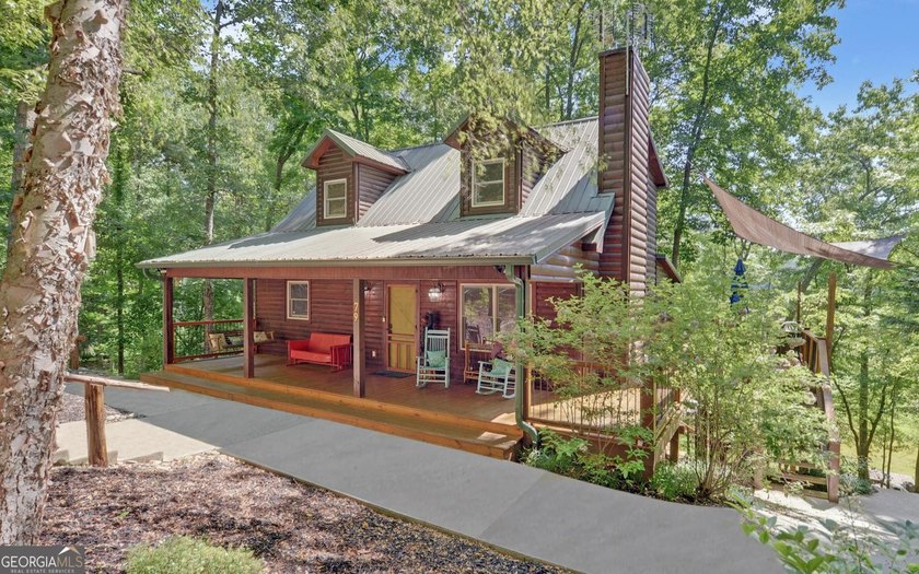 79 Clarimonte Pt offers the perfect combination of lake living - photo 3