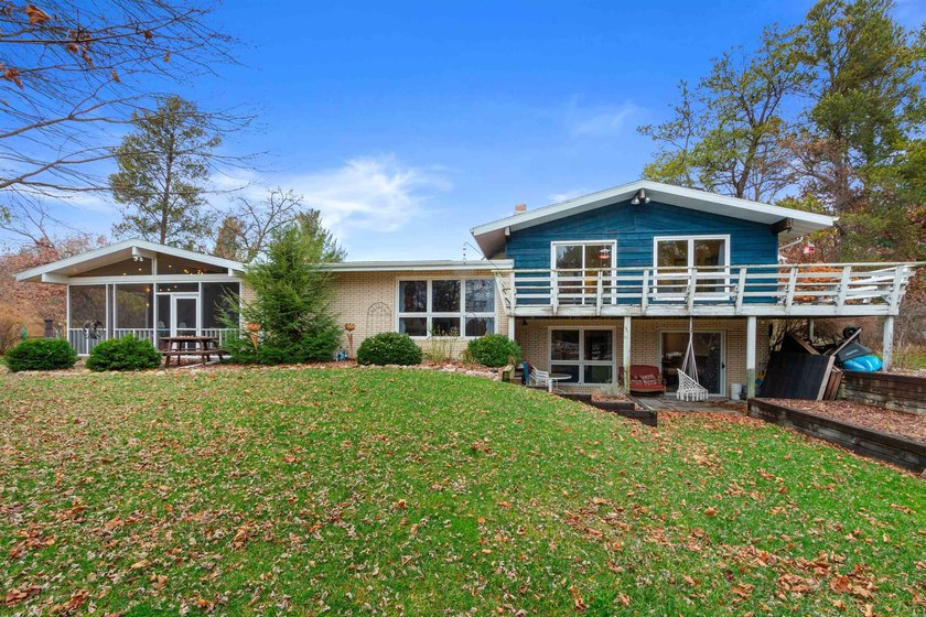 Seize The Opportunity! MOVE IN &amp; ENJOY! LARGE 4-BDRM 3-BATH - photo 13
