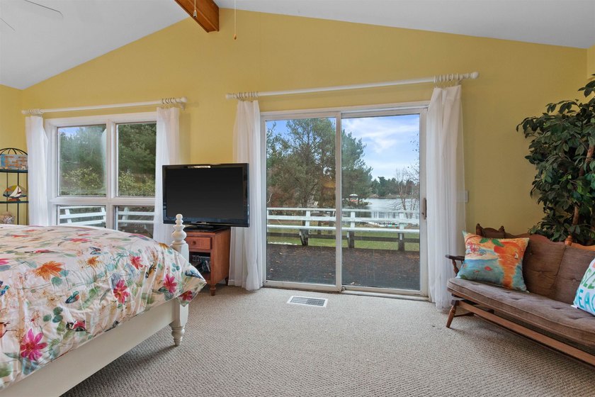 Seize The Opportunity! MOVE IN &amp; ENJOY! LARGE 4-BDRM 3-BATH - photo 24