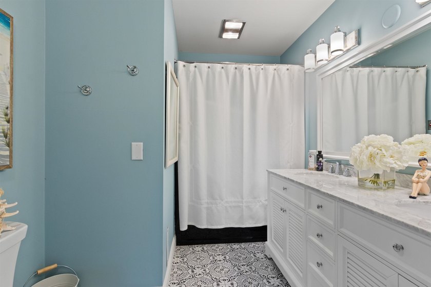 Seize The Opportunity! MOVE IN &amp; ENJOY! LARGE 4-BDRM 3-BATH - photo 26