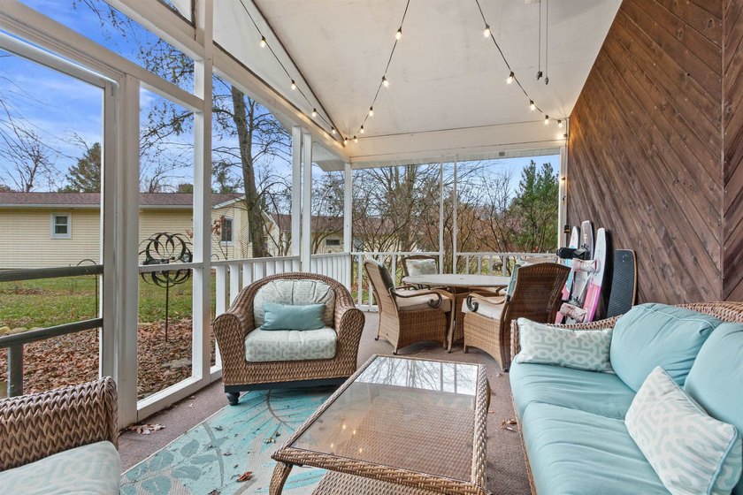 Seize The Opportunity! MOVE IN &amp; ENJOY! LARGE 4-BDRM 3-BATH - photo 44