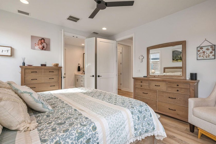 Located in beautiful Valparaiso, Florida -- a charming home - photo 11