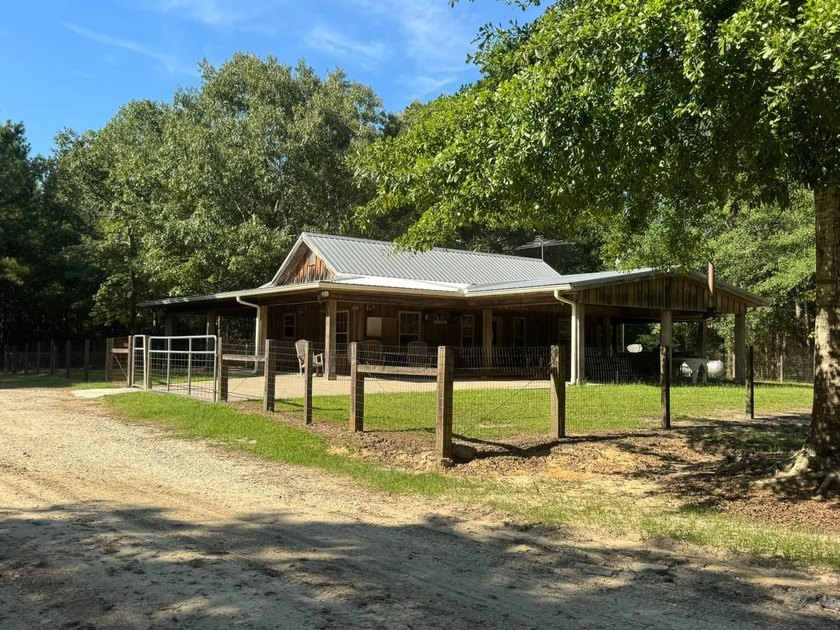 Ole Bay Fox Pen Ole Bay Fox Pen represents a rare opportunity to - photo 14