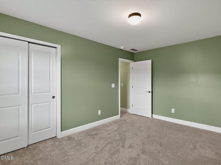 Welcome to 144 Orchard Peach Road, where comfort, convenience - photo 30