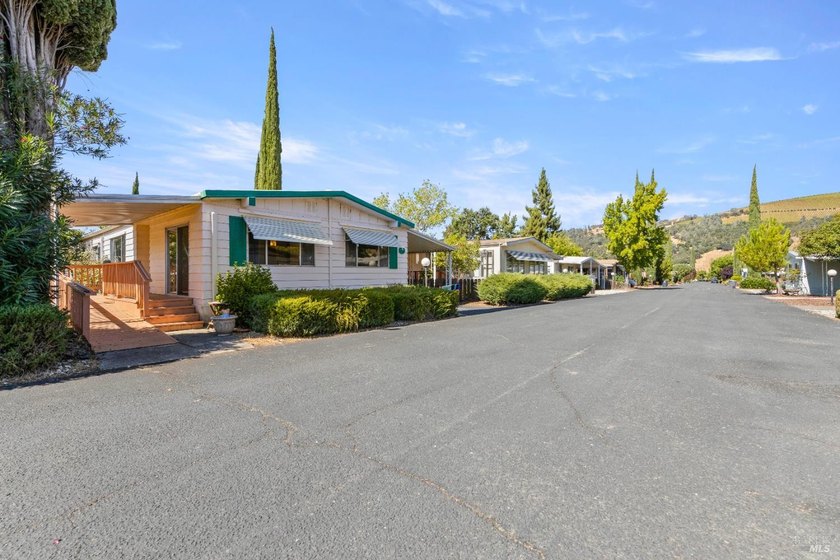 Price Reduced on this SPACIOUS 3 bedroom, 2 bathroom - photo 31